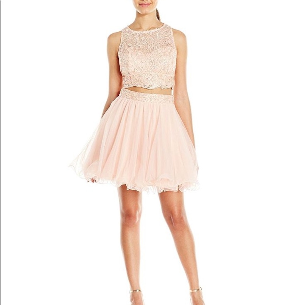 AS U WISH Lace 2 piece skirt set , juniors size 5, excellent condition